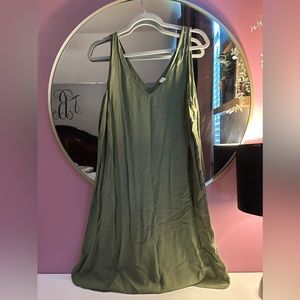 Old Navy forest green dress